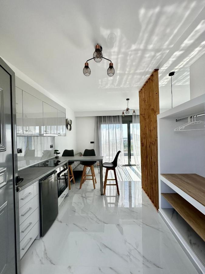 Royal Luxury Studios Archangelos  Exterior foto